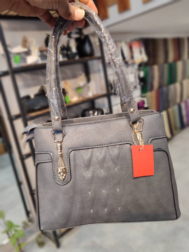 کیف دستی دوشی زنانه مدل لوکس رنگ طوسی