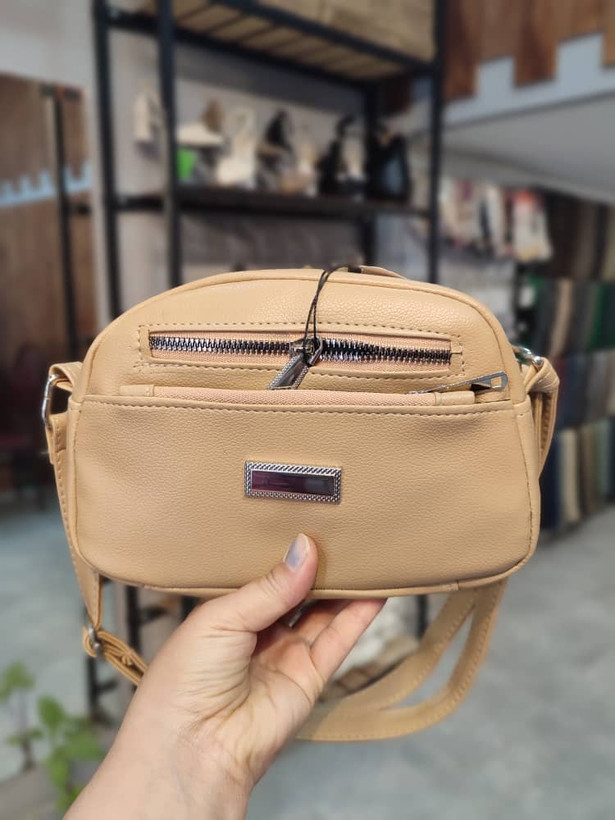 کیف کراس بادی زنانه مدل روزمره رنگ کرم