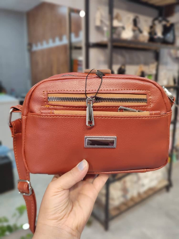 کیف کراس بادی زنانه مدل روزمره رنگ عسلی